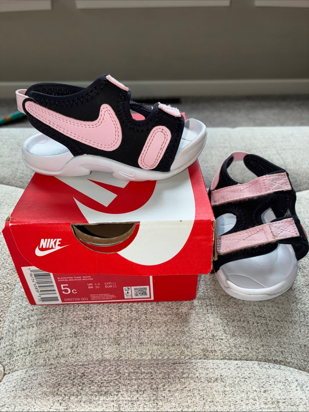 Nike Kids Black and Light Pink Open-Toe Sport Sandals